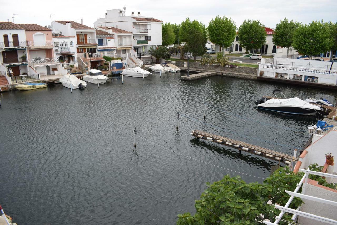 Apartamento Con Bonitas Vistas Al Canal Ref 337 Empuriabrava Eksteriør billede